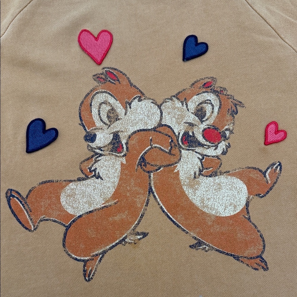 Women’s Disney Tan Sweatshirt with Chip and Dale Heart Design size XS - Picture 10 of 11